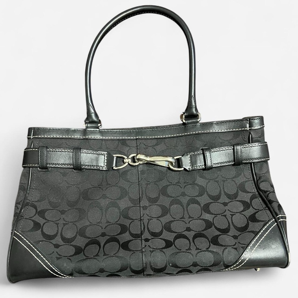 Coach - Picture 4 of 10